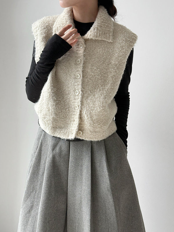 strickweste-mit-hemdkragen