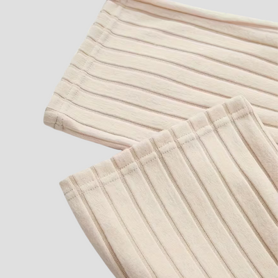 Zweiteiliges Strick-Set mit V-Ausschnitt und gerader Hose