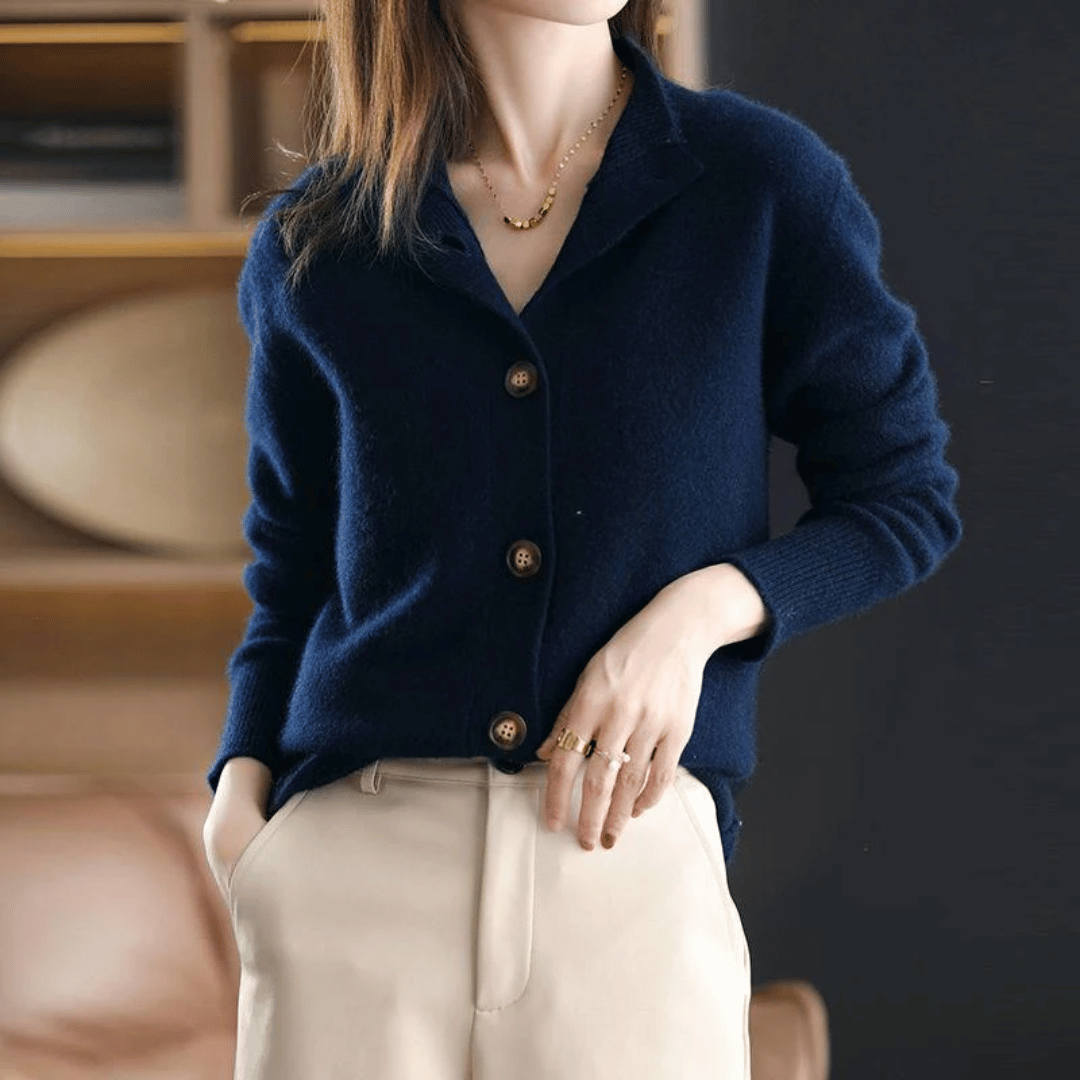 strickcardigan-knoepfe-stehkragen.jpg