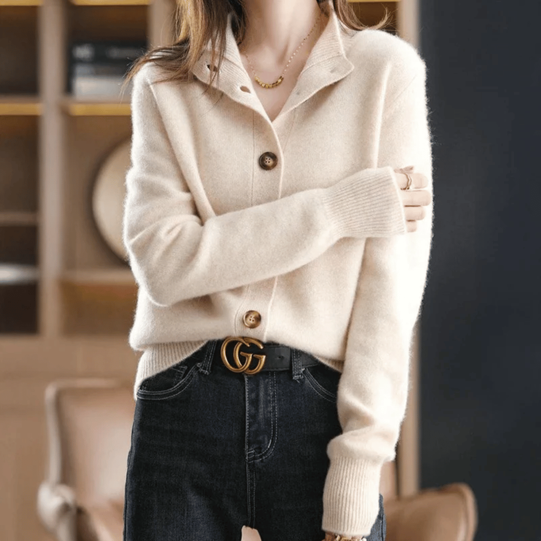 strickcardigan-knoepfe-stehkragen.jpg