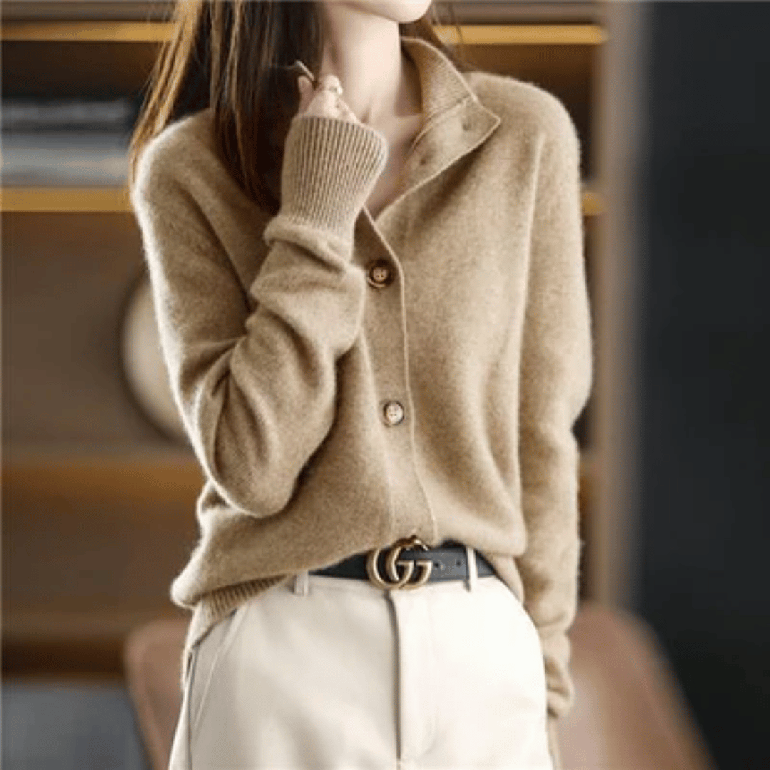 strickcardigan-knoepfe-stehkragen.jpg