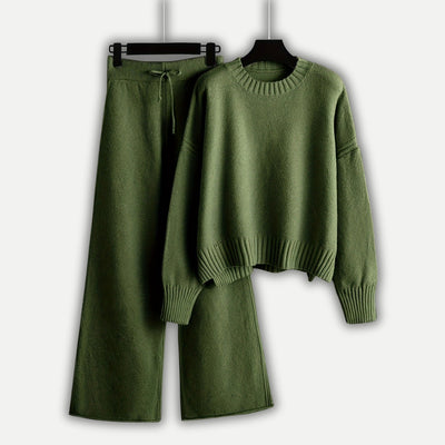 zweiteiler-set-mit-pullover-und-hose.jpg